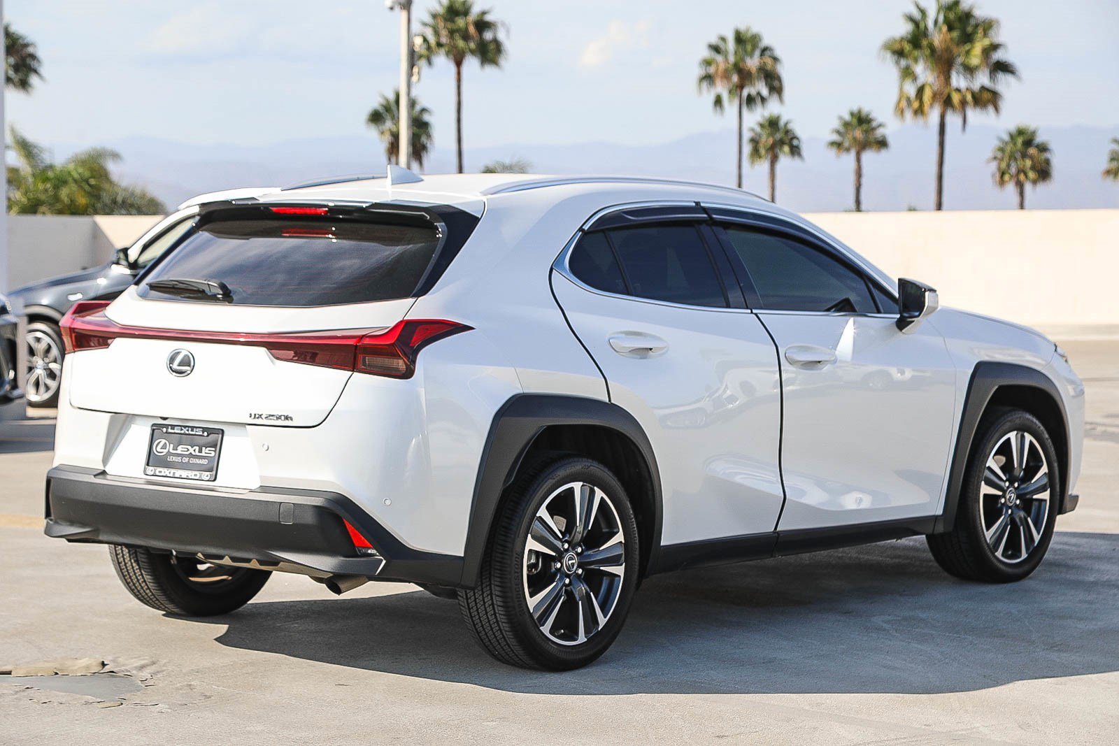Used 2024 White Pearl Lexus 250h image 6