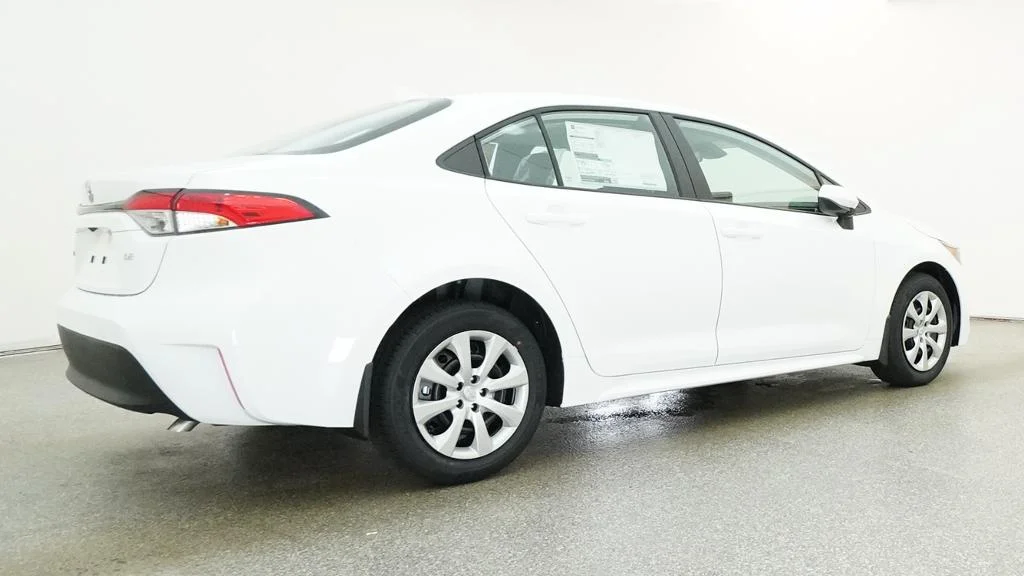 New 2026 Ice Cap Toyota LE image 17