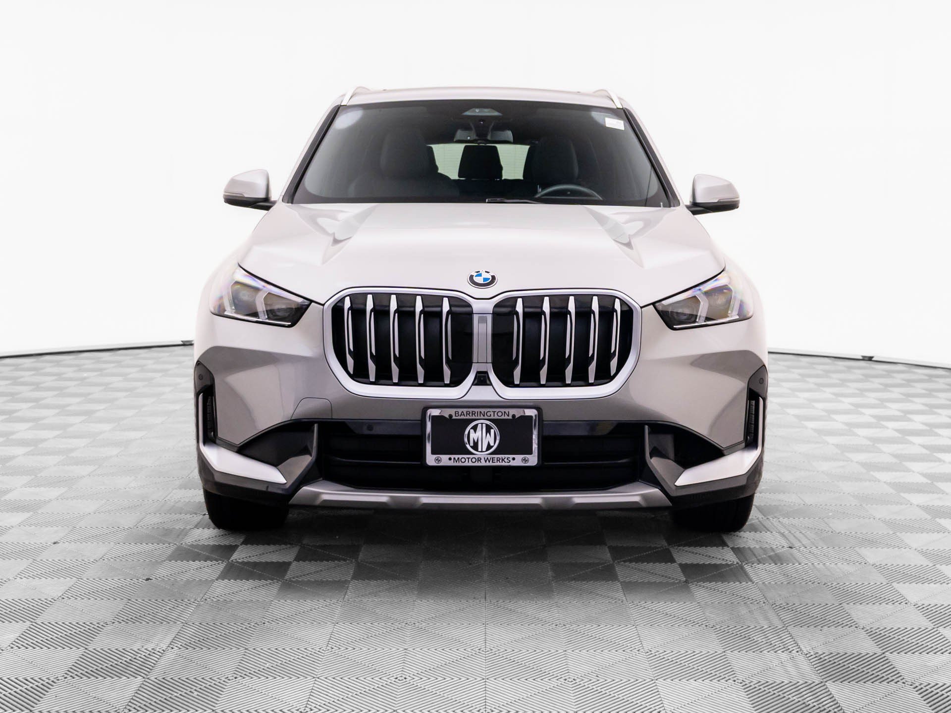 Certified Used 2025 Space Silver Metallic BMW xDrive28i image 8