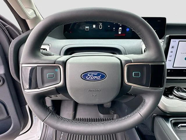 New 2026 Oxford White Ford Active image 7