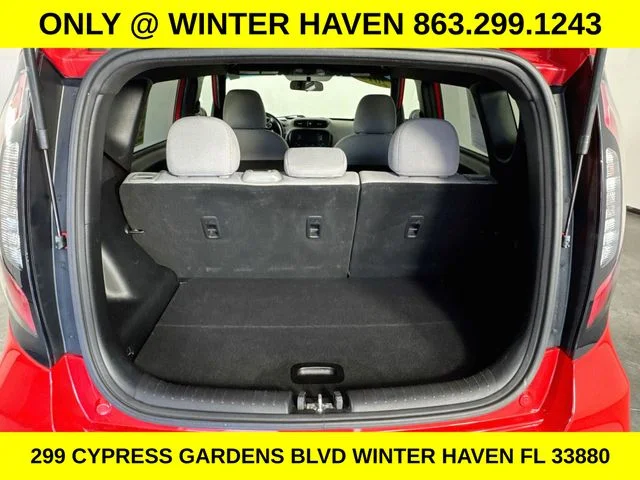 Used 2019 Red Kia Base image 23