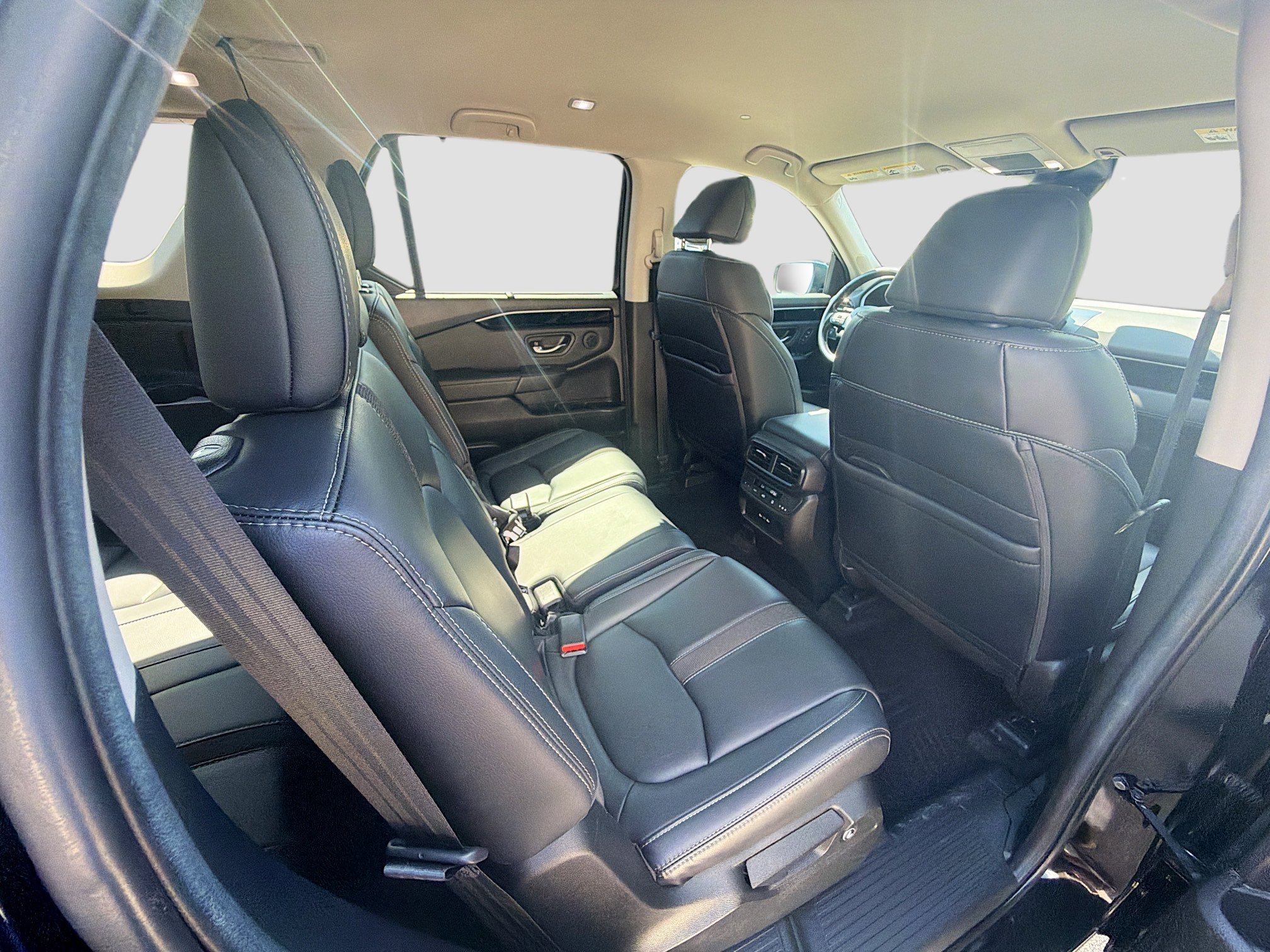 2025 Honda Pilot EX-L - Photo 28