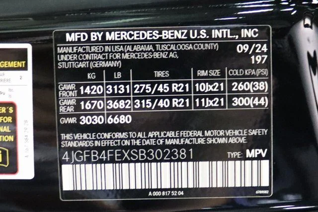 Used 2025 Obsidian Black Metallic Mercedes-Benz GLE 350 image 37