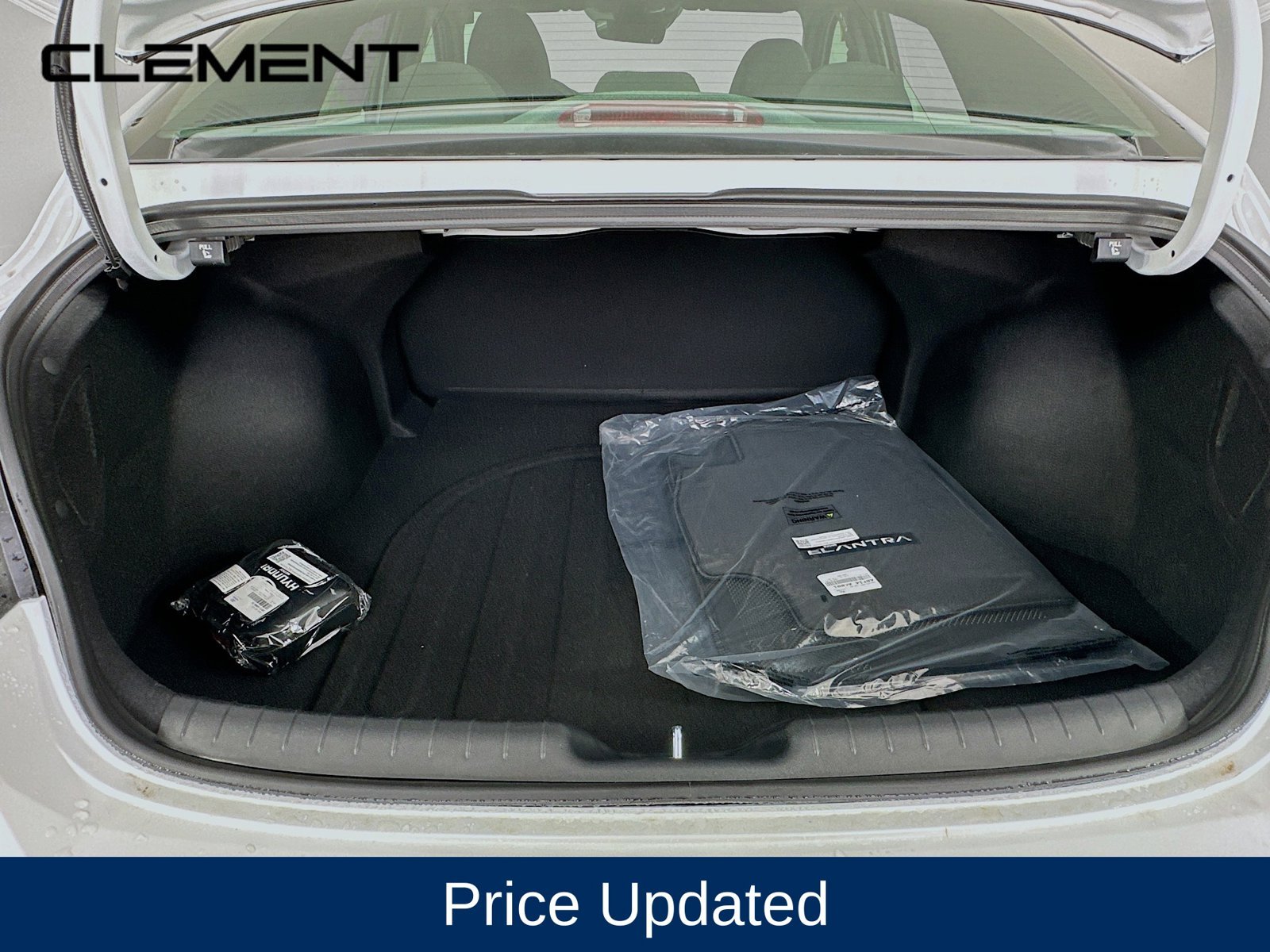 2026 Hyundai Elantra SEL Sport - Photo 9
