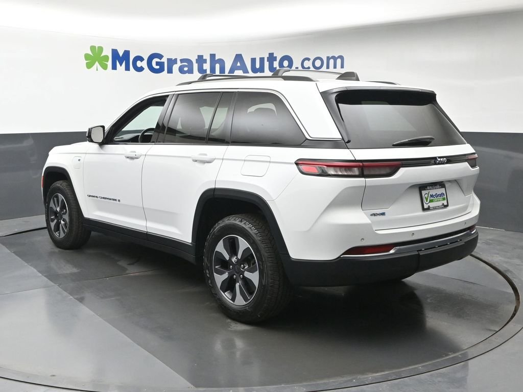 Used 2022 White Jeep 4xe image 26