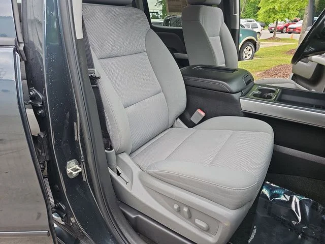 Used 2018 Gray Chevrolet LT image 10