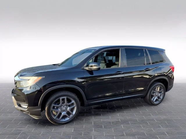 Used 2022 Black Honda EX-L image 3