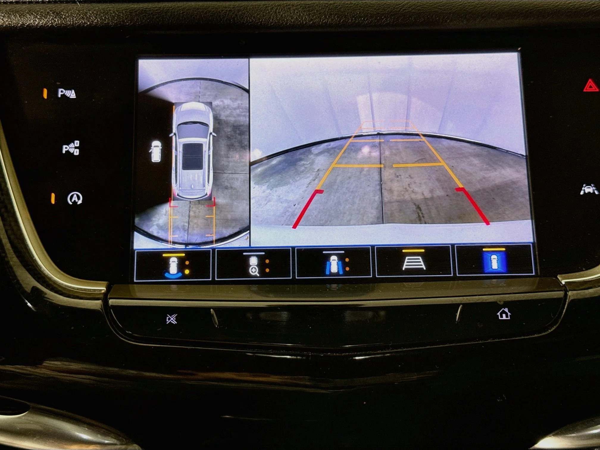 Used 2022 CRYSTAL WHITE TRICOAT Cadillac Sport image 16