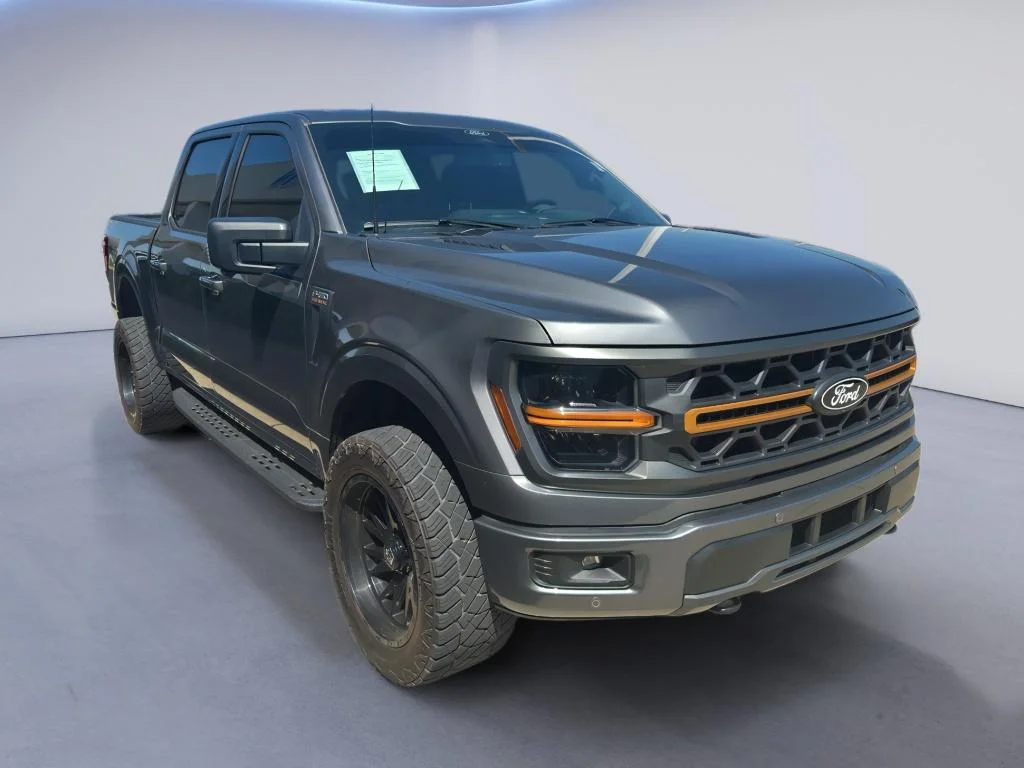 Used 2025  Ford Tremor image 7