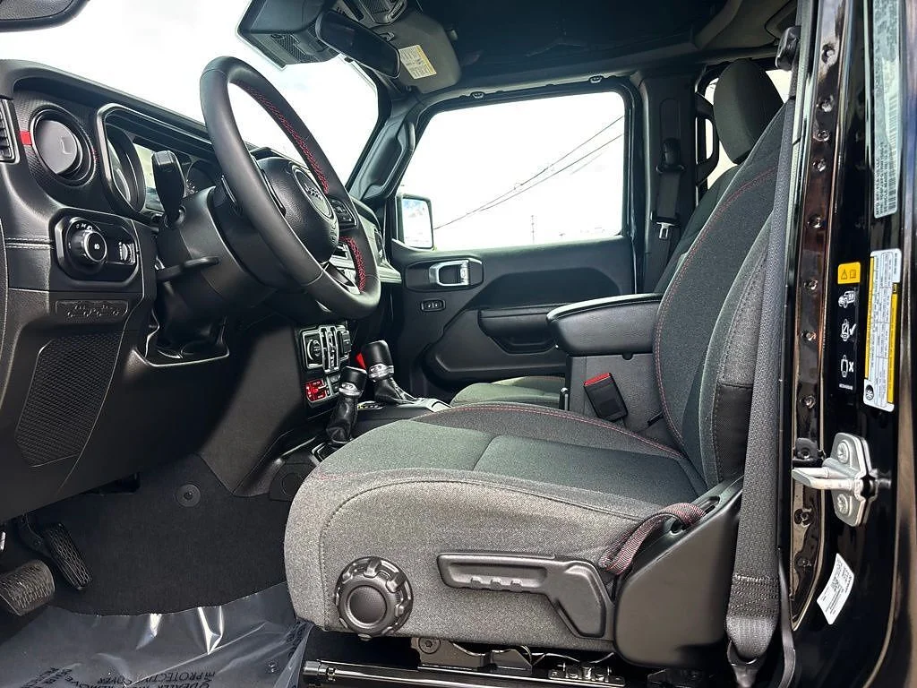 Used 2024 Black Jeep Rubicon image 10