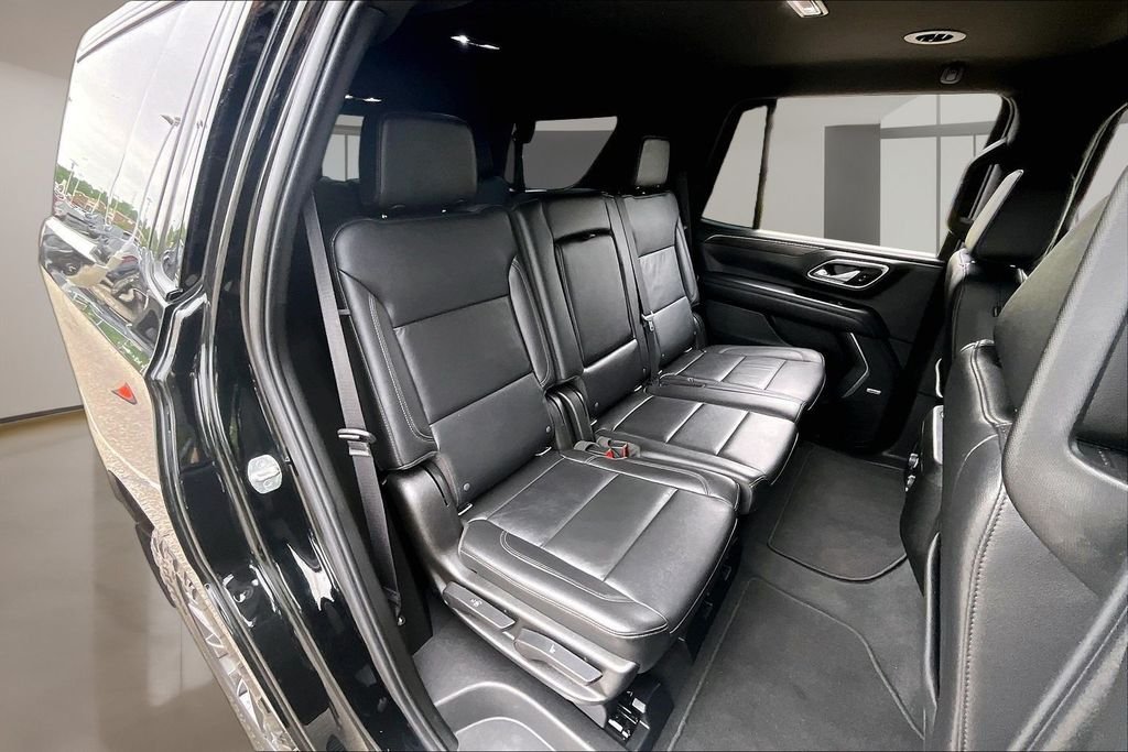 Used 2021 Black Chevrolet Z71 image 29