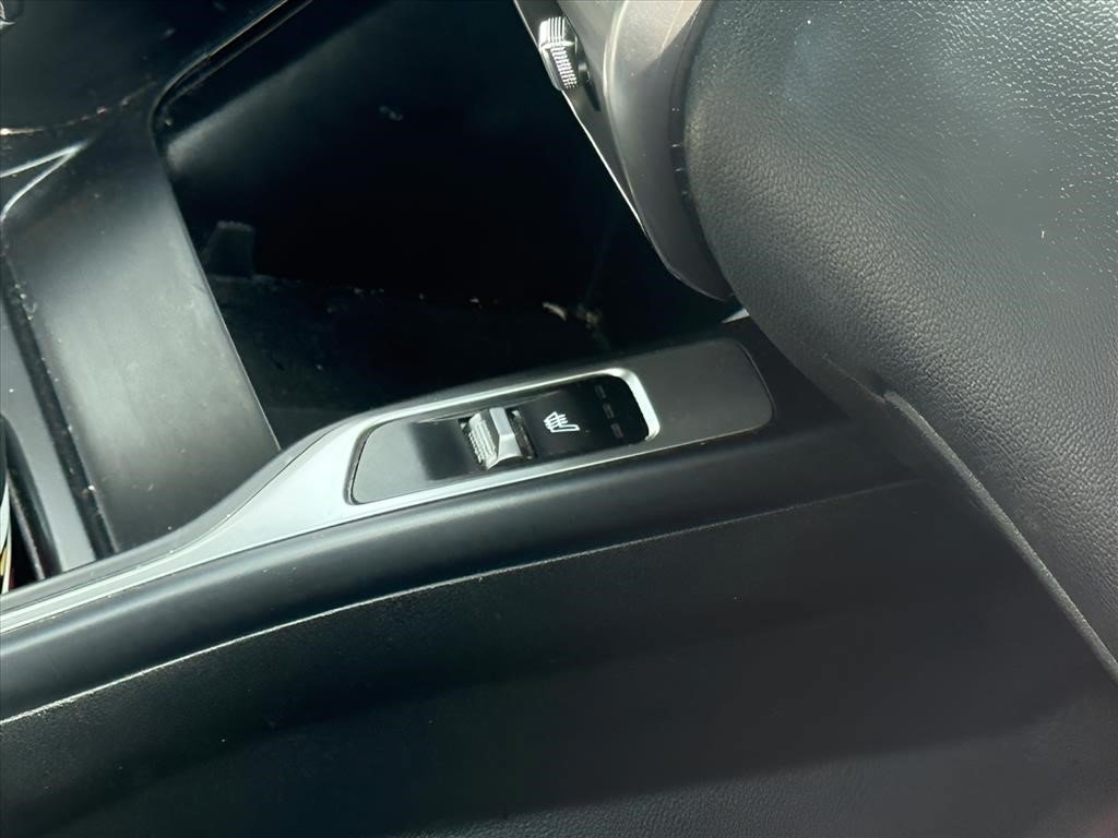 Used 2023 Glacial White Pearl Kia S image 11