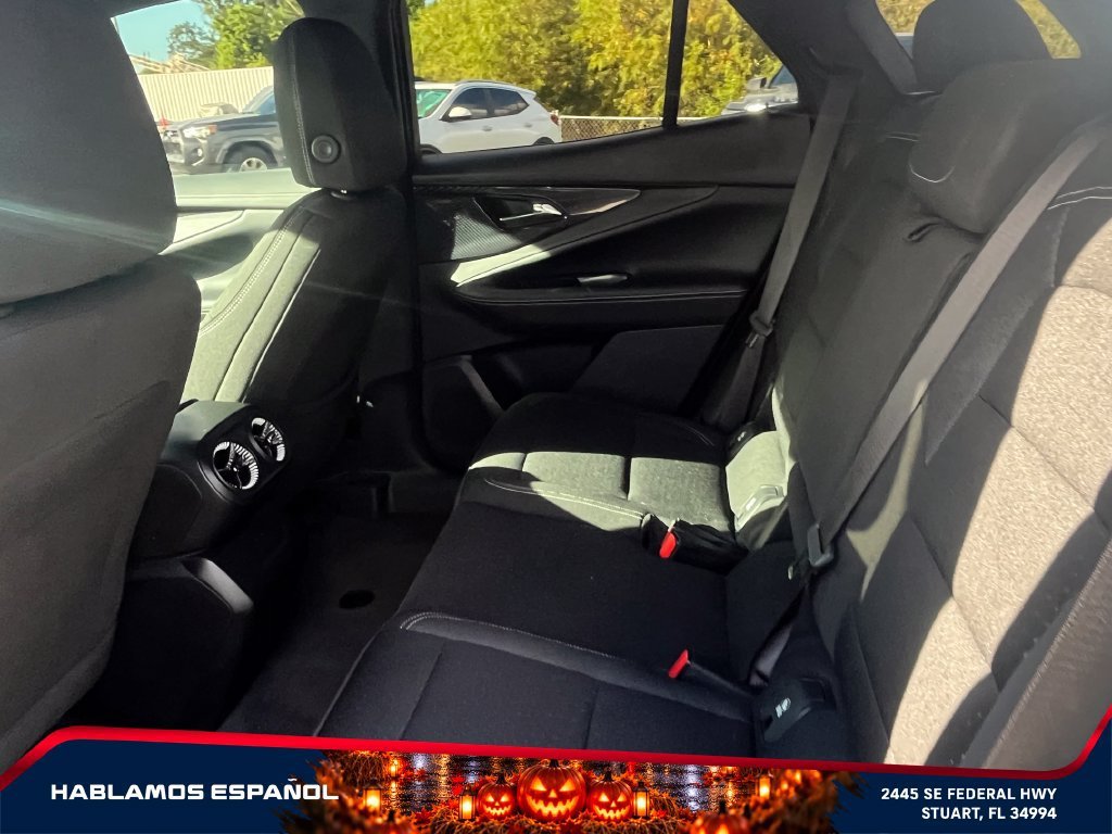 Used 2025 Summit White Chevrolet LT image 12