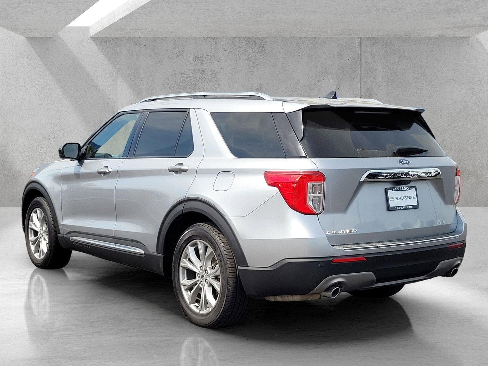 2023 Ford Explorer Limited - Photo 6