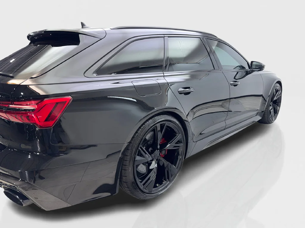 Used 2022  Audi 4.2 image 14