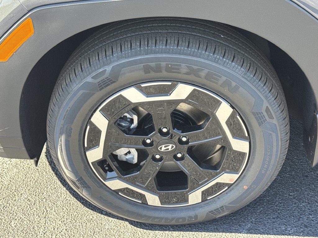 New 2027 Gray Hyundai SEL FWD image 11