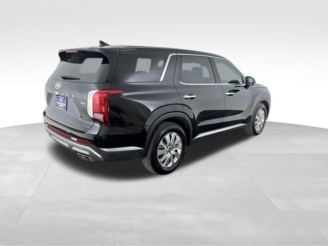 Certified Used 2025 Black Hyundai SE image 6