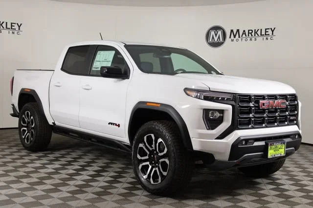 2025 GMC Canyon 4WD AT4 Crew Cab Short Box's photo