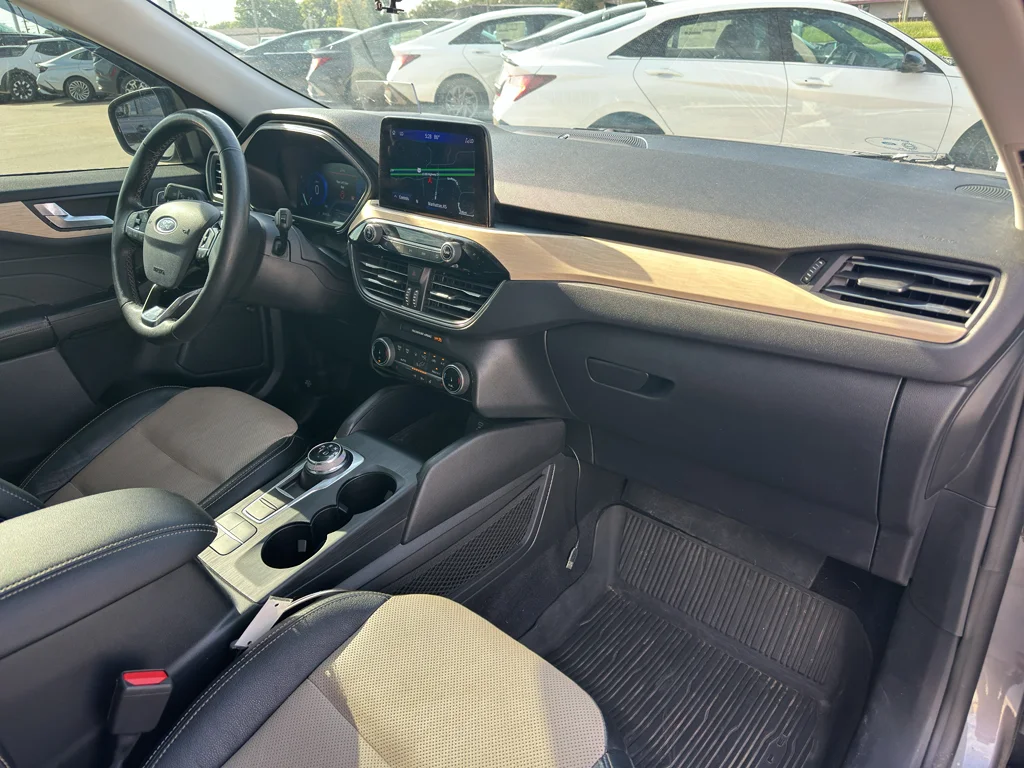 Used 2022 Carbonized Gray Metallic Ford Titanium image 6