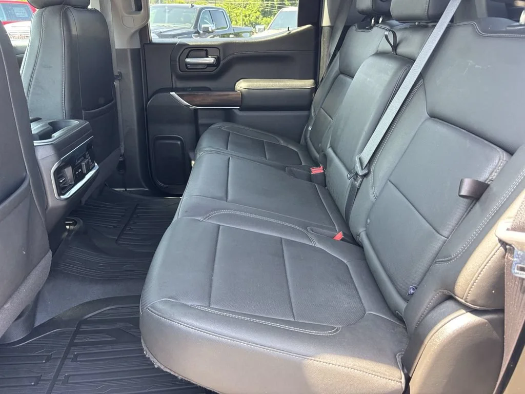 Used 2022 Quicksilver Metallic GMC SLT image 17