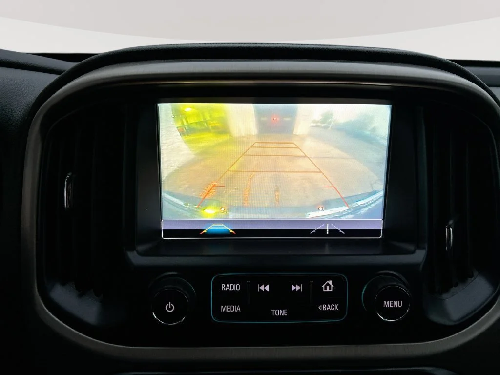 Used 2018 ONYX BLACK GMC 4WD Denali image 18
