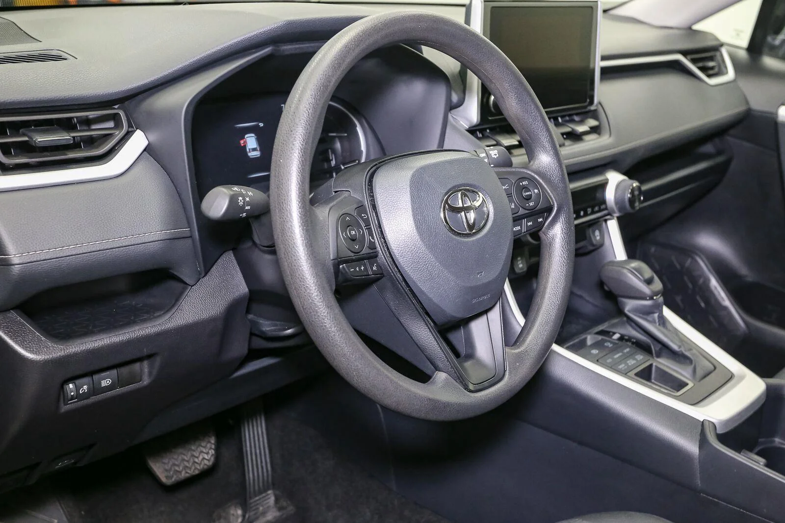 Used 2025 Midnight Black Metallic TOYOTA  image 21