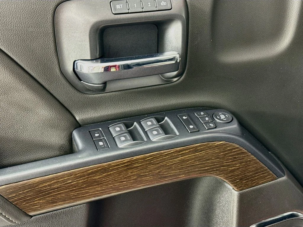 Used 2019 Red Quartz Tintcoat GMC Denali image 19