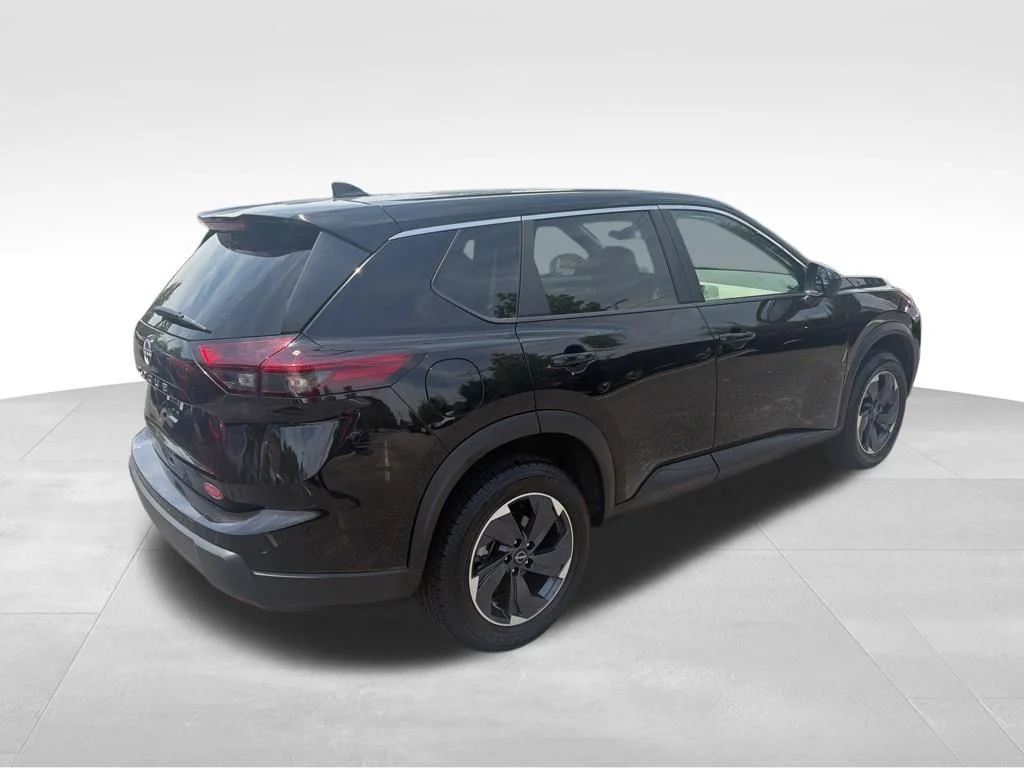 Used 2025 Black Nissan SV image 5