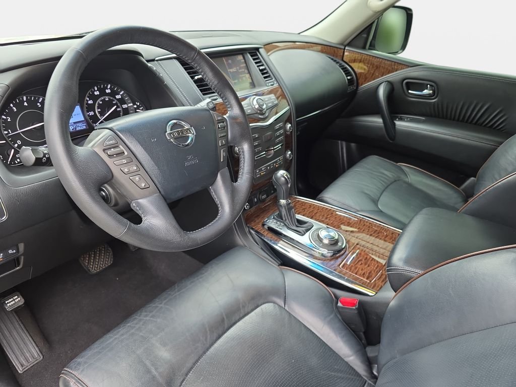 Used 2017 White Nissan Platinum image 17