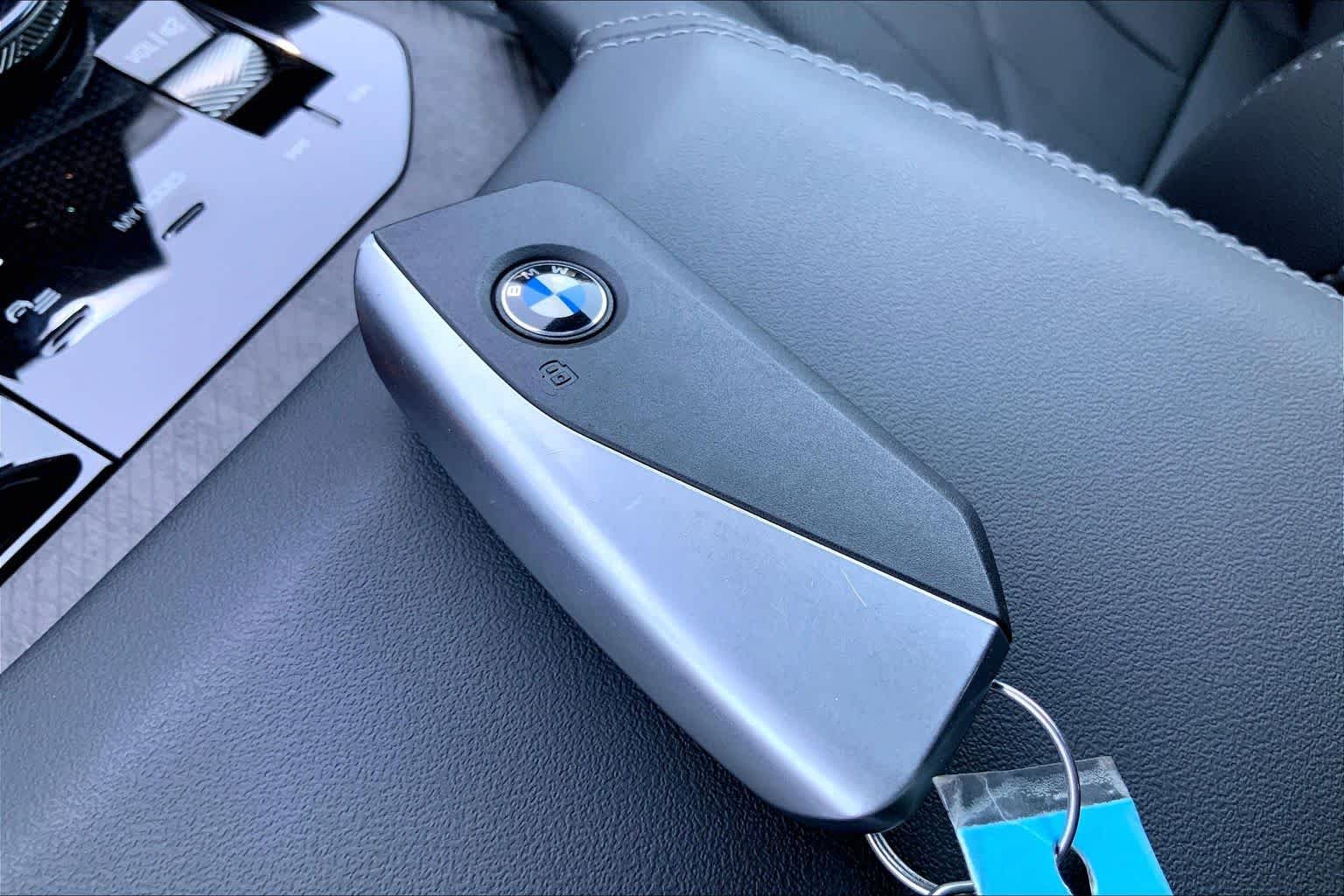 2026 BMW X3 30 - Photo 29