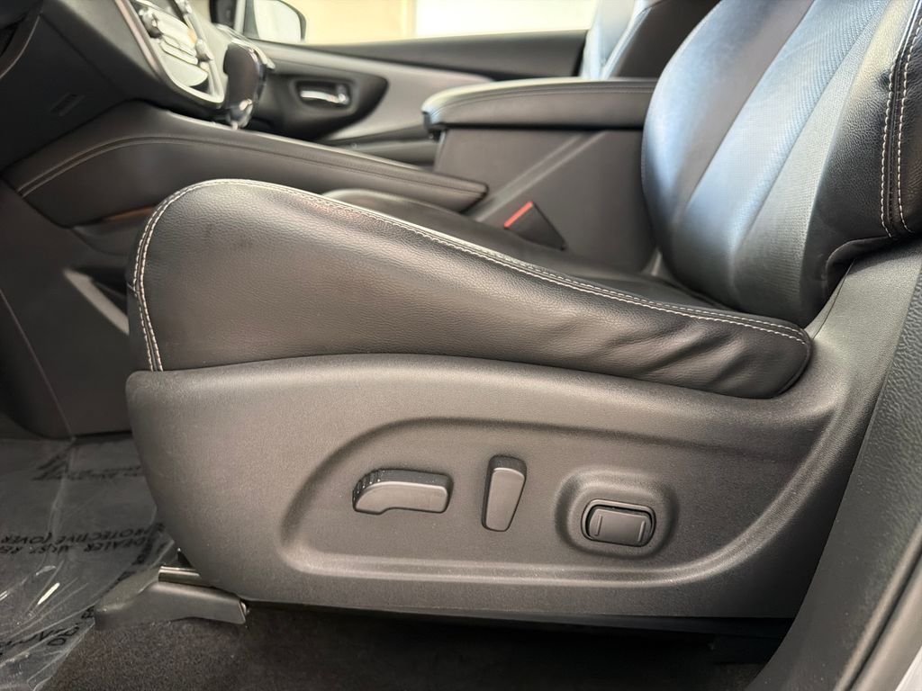 Used 2022 Boulder Gray Nissan SL image 13