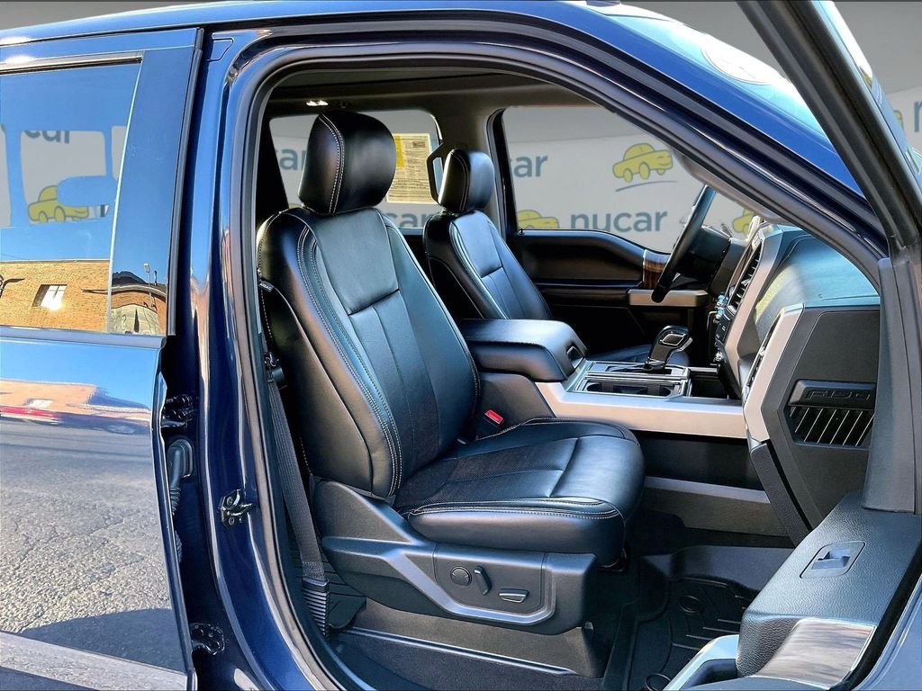 Used 2020 Blue Ford Lariat image 11