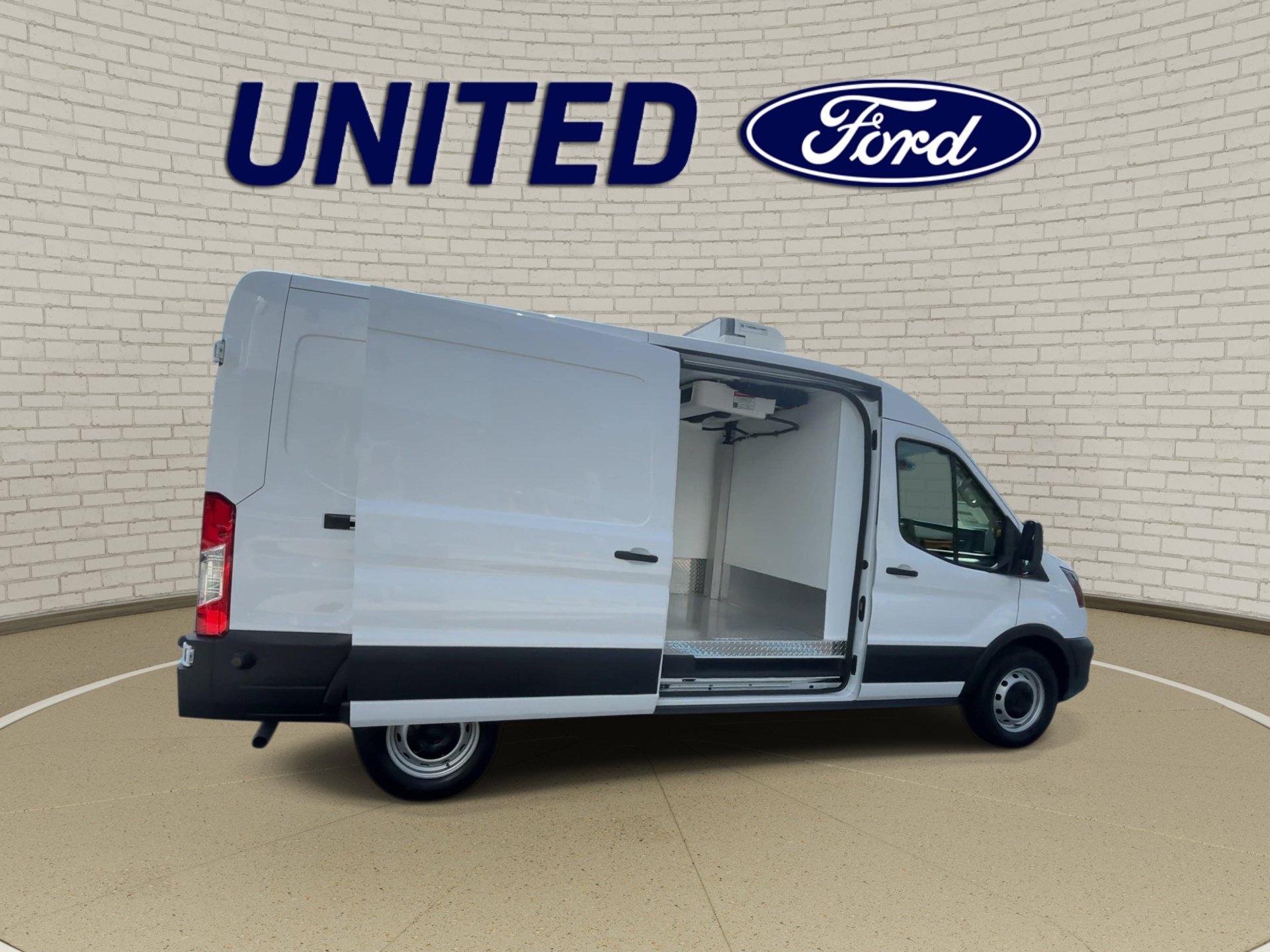 New 2026 Oxford White Ford Cargo Van image 8