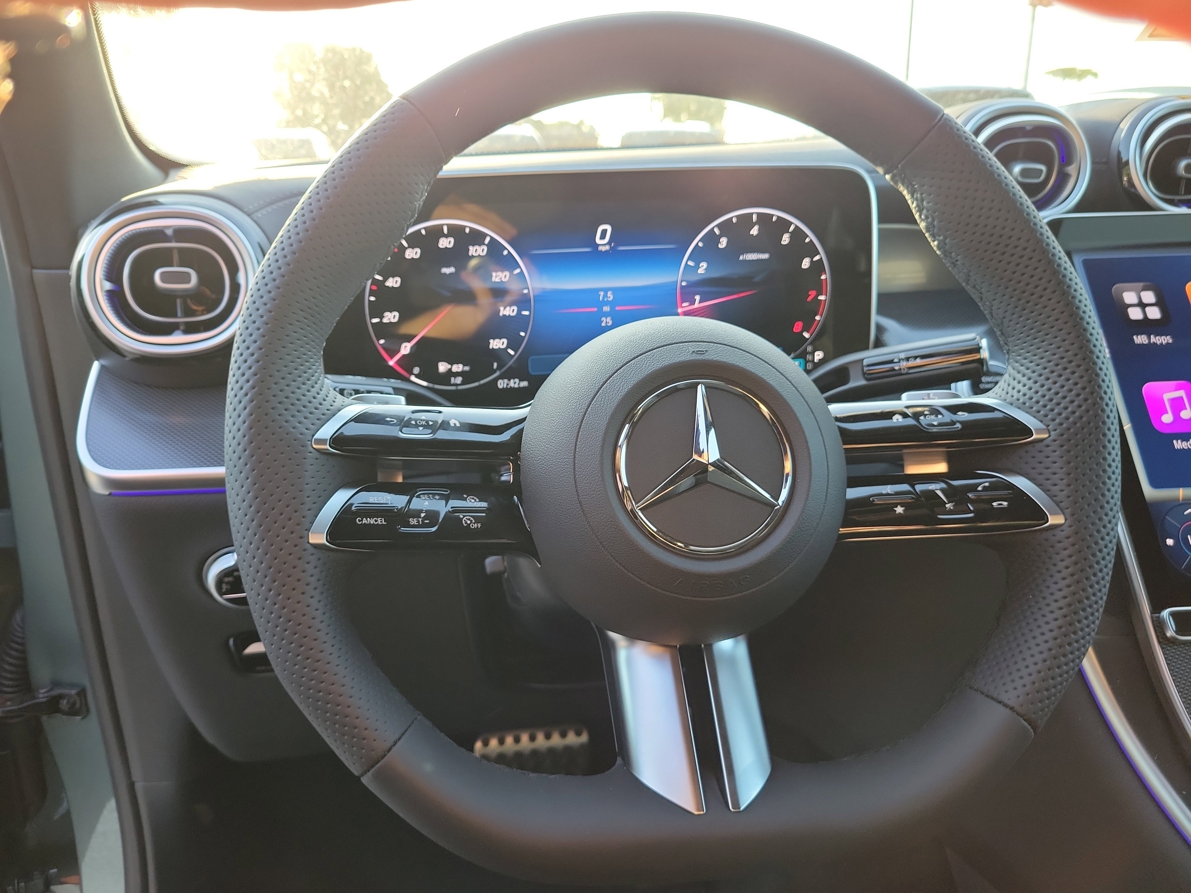 New 2026 Verde Silver Metallic Mercedes-Benz GLC 300 image 55