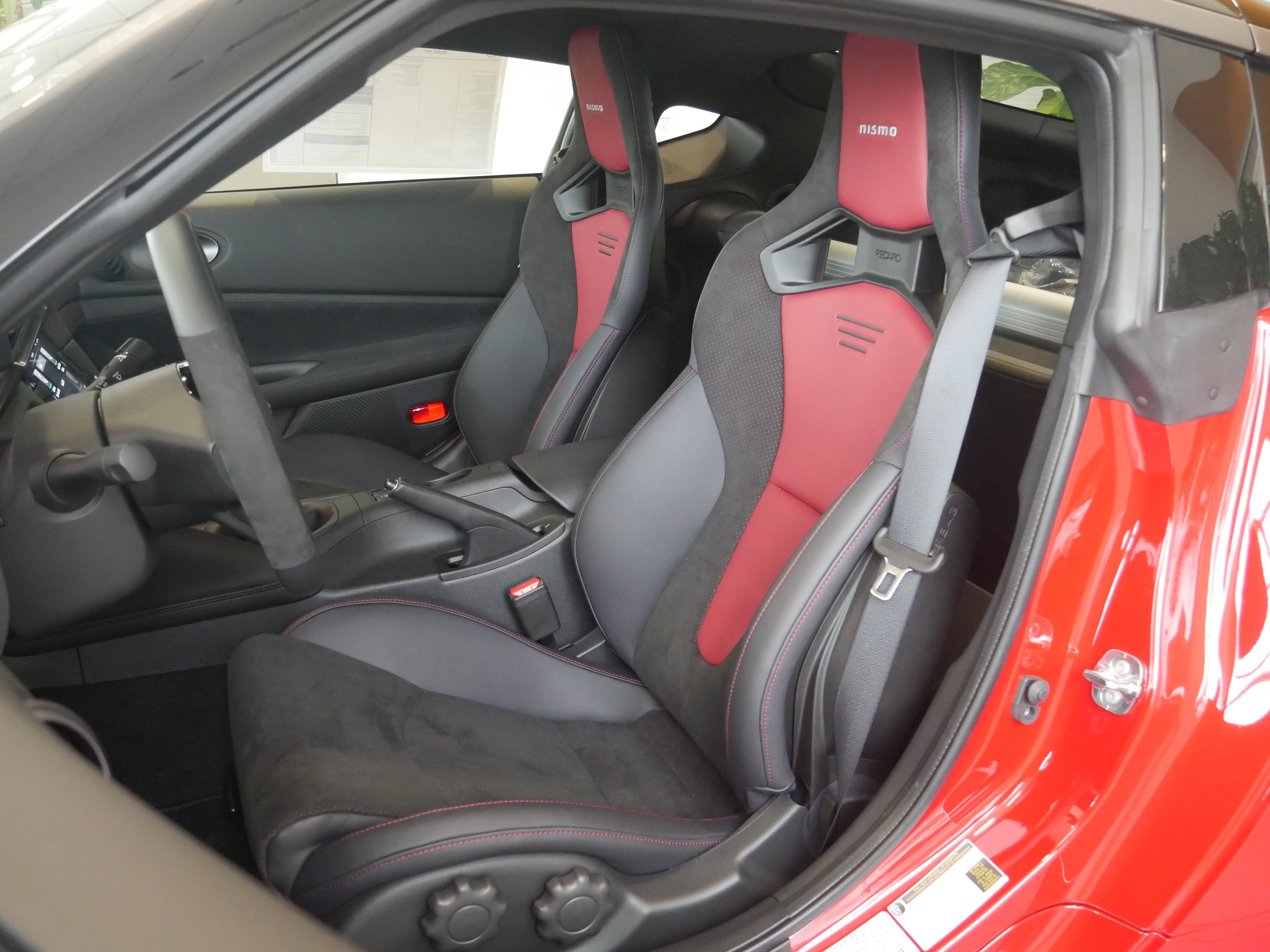 New 2027 Solid Red / Super Black Two-tone Nissan NISMO® image 35
