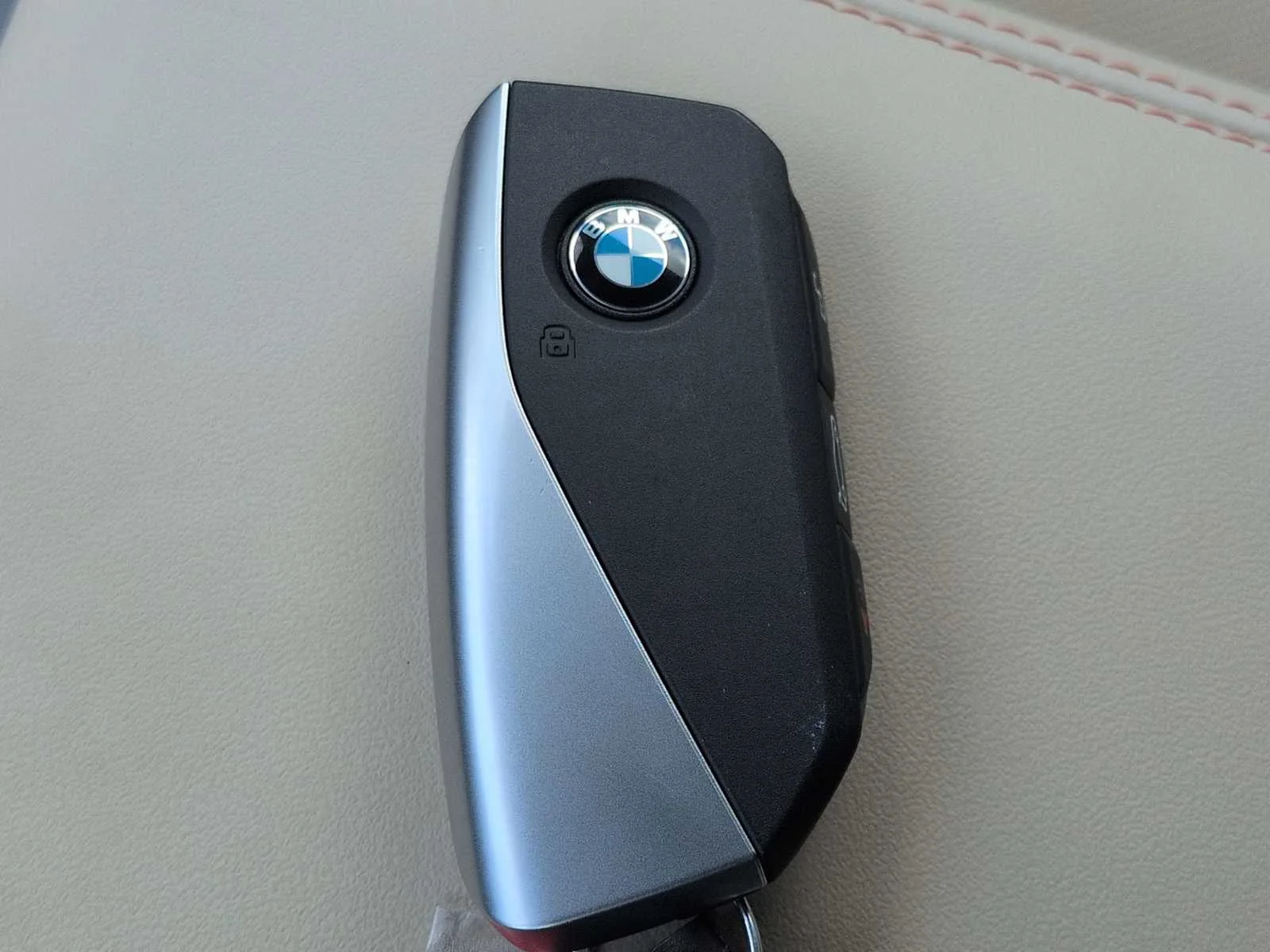 Certified Used 2025 Vegas Red Metallic BMW 30 xDrive image 33