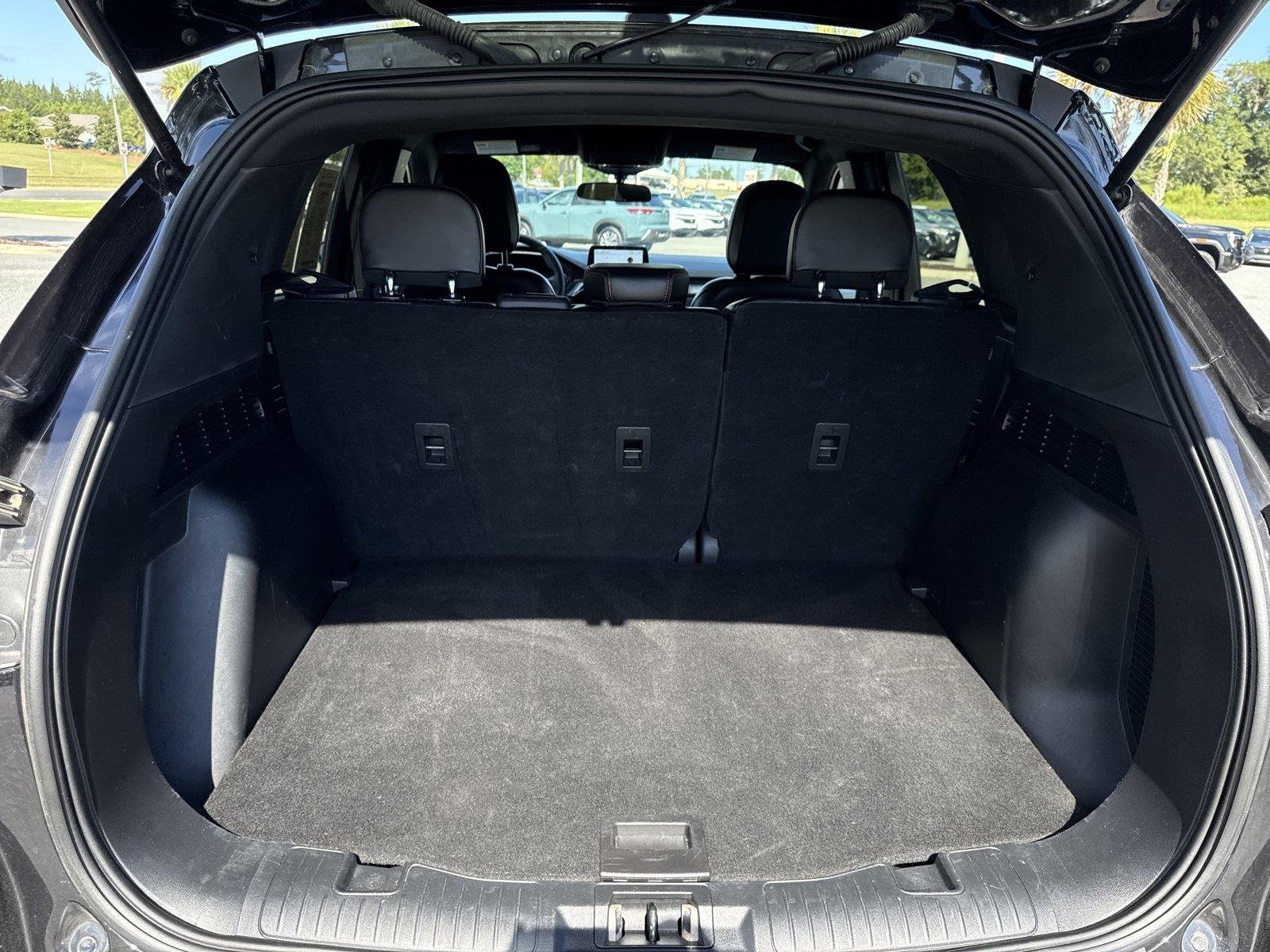 Used 2025 Agate Black Ford ST-Line image 27