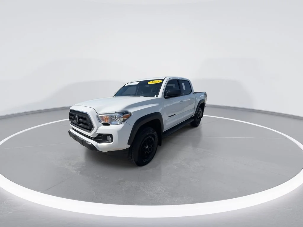 Used 2023 White Toyota SR5 image 4
