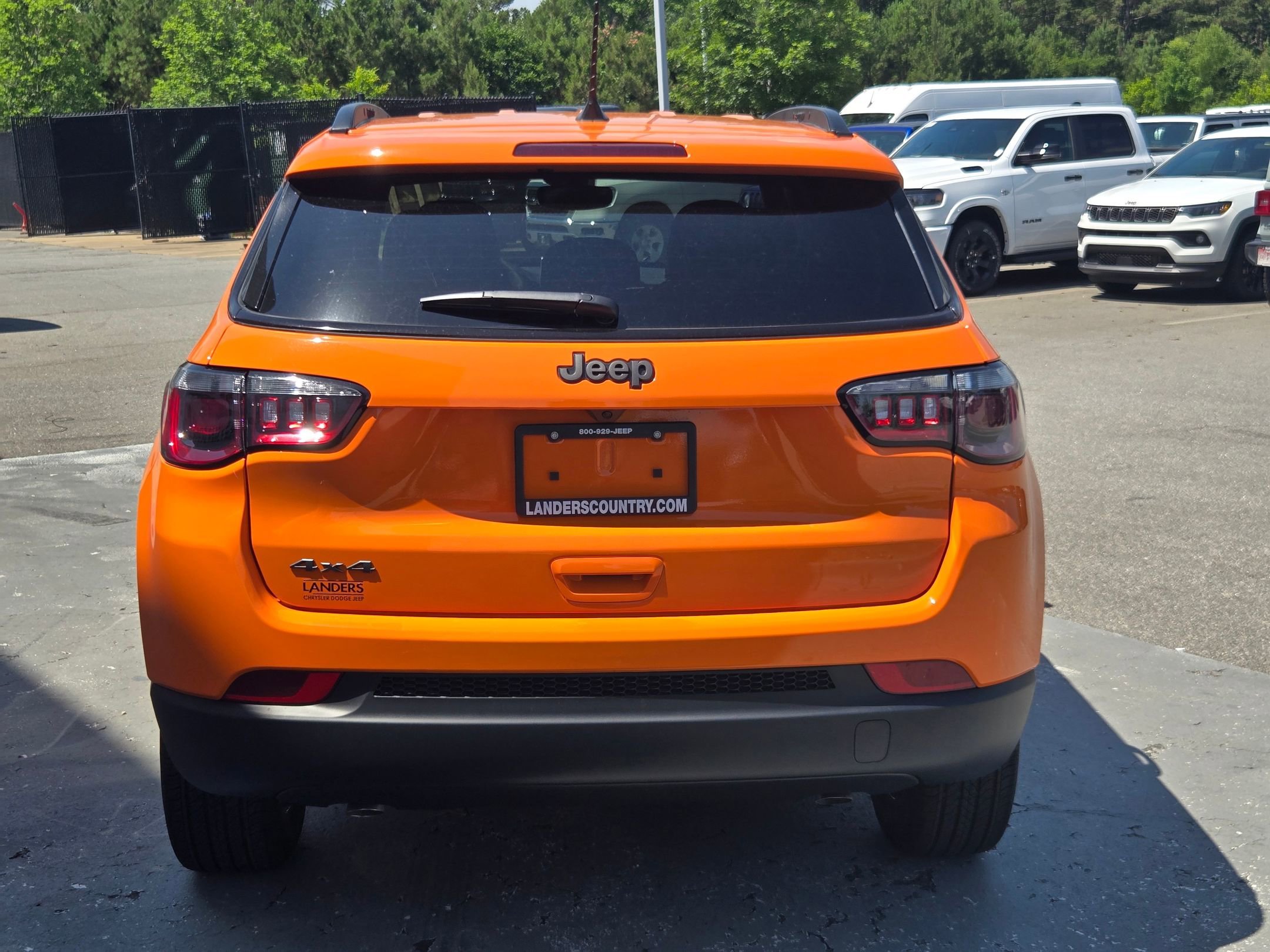 New 2026 Joose Exterior Paint Jeep Latitude image 6