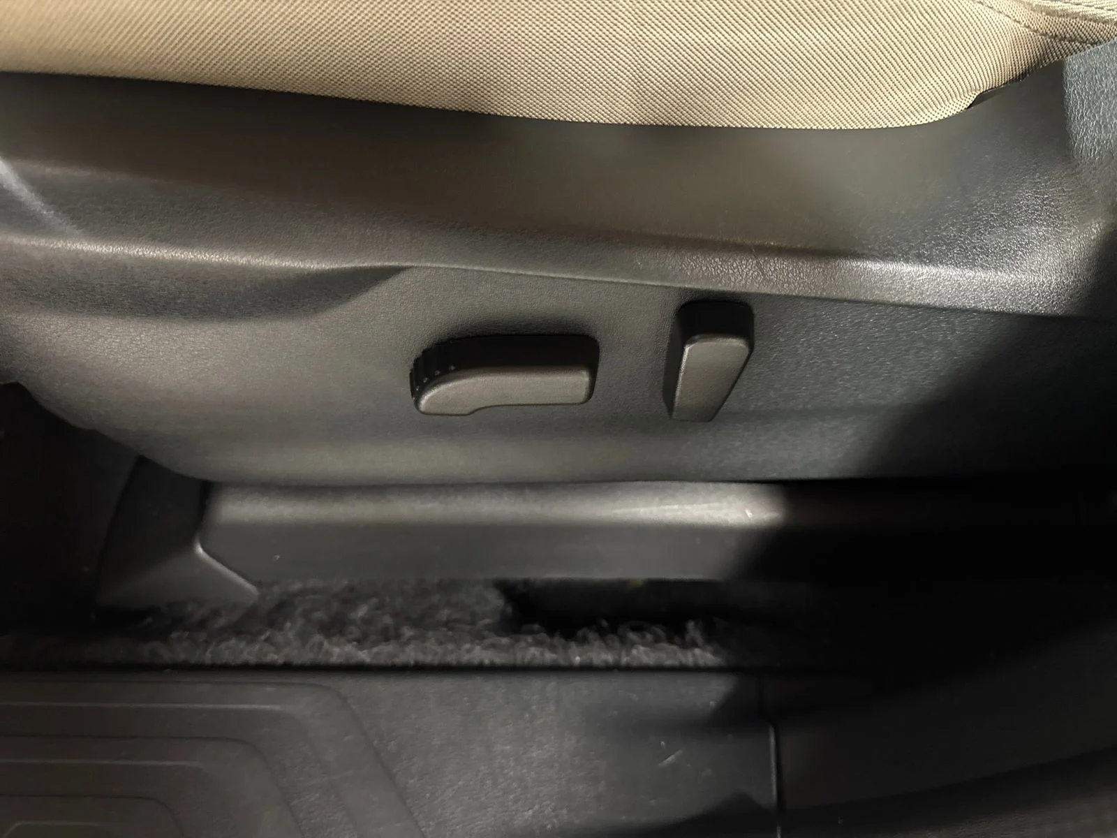 Used 2022 White Subaru Premium image 14