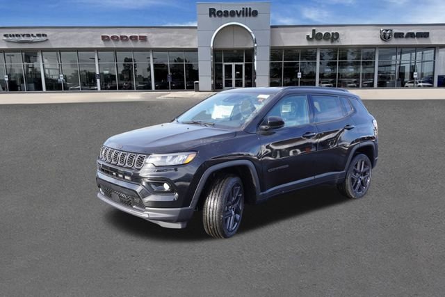 New 2026 Diamond Black Crystal Pearl-Coat Exterior Paint Jeep Limited image 7