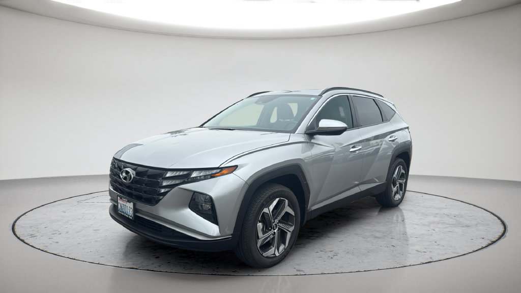 Used 2024 Silver Hyundai SEL image 13