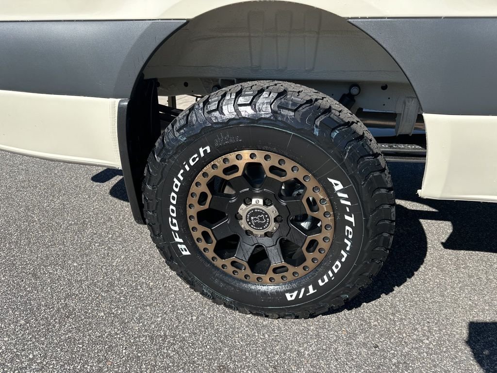 New 2026 White Mercedes-Benz AWD Cargo image 9