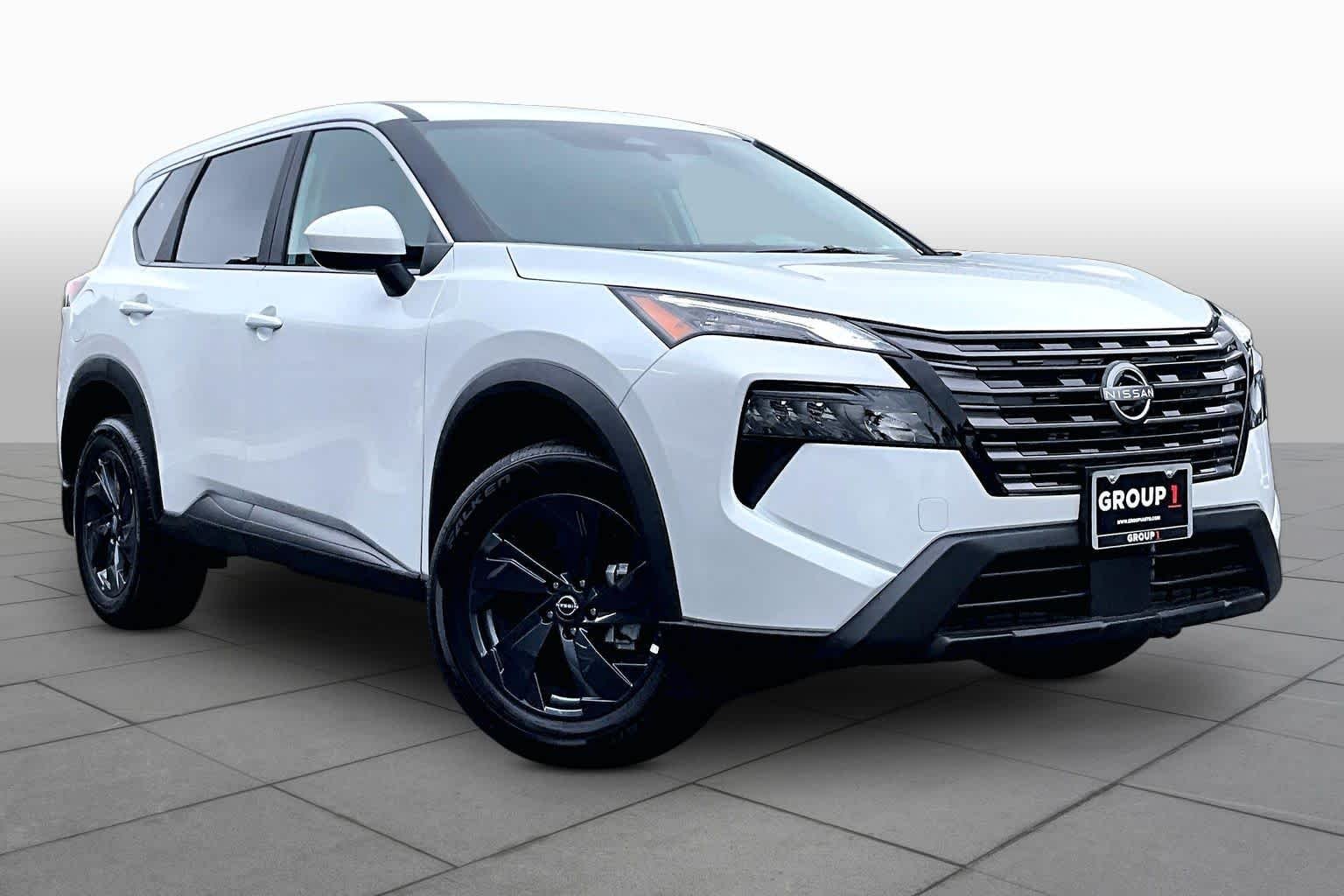New 2026 Everest White Pearl TriCoat Nissan SV image 2