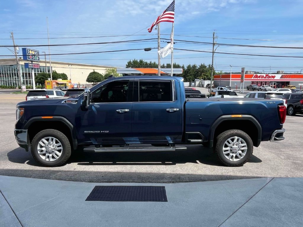 Certified Used 2021 PACIFIC BLUE METALLIC GMC SLT image 6