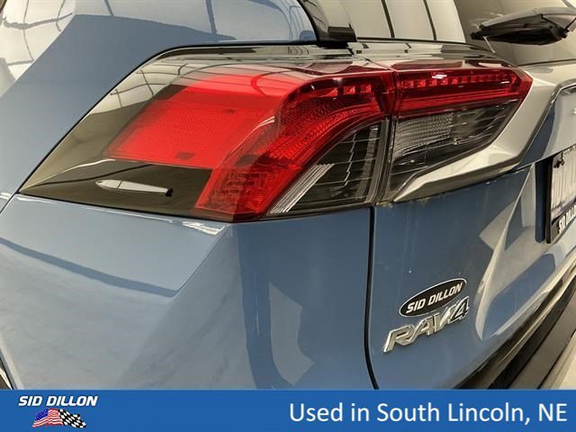 Used 2022 Cavalry Blue/Midnight Black Metallic Toyota Hybrid XSE image 21