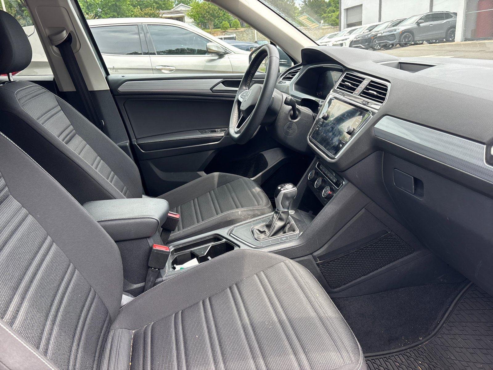 Used 2024 Platinum Gray Metallic Volkswagen S image 37