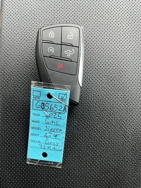 Used 2025 Sterling Metallic GMC AT4 image 31