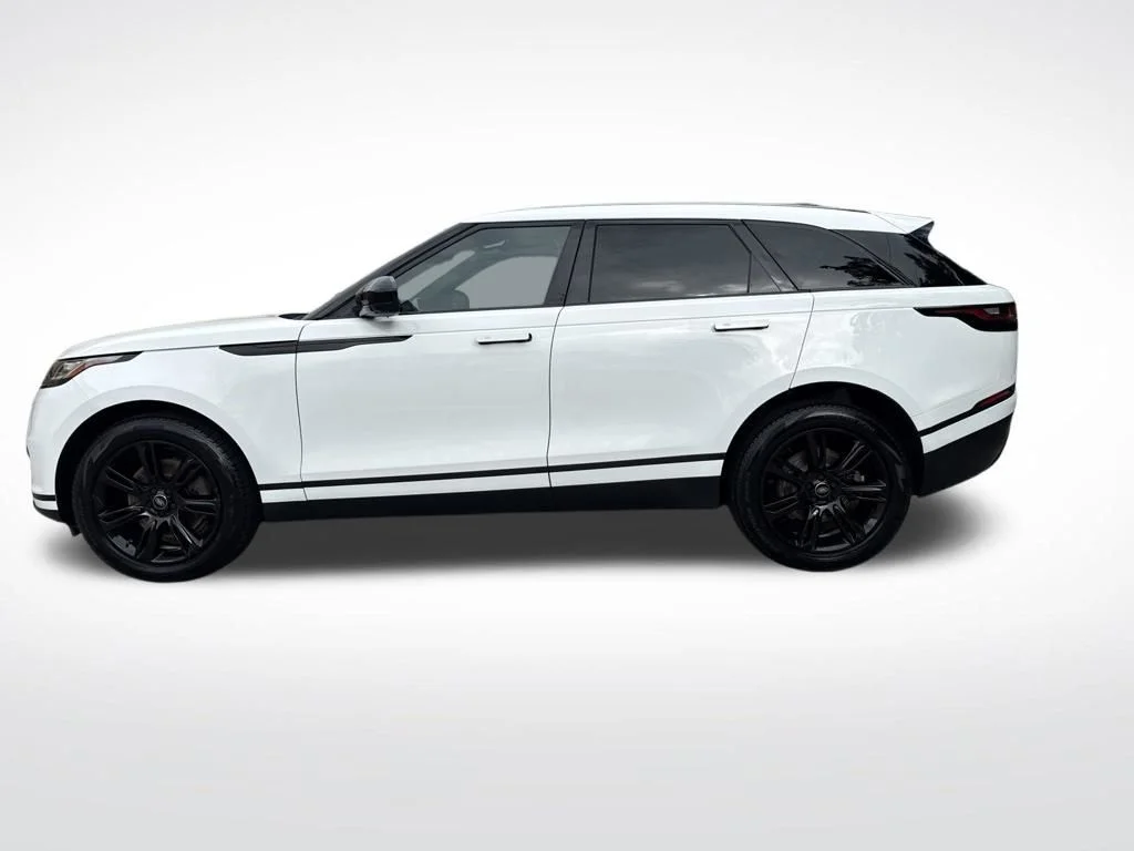 Used 2023 White Land Rover S image 8