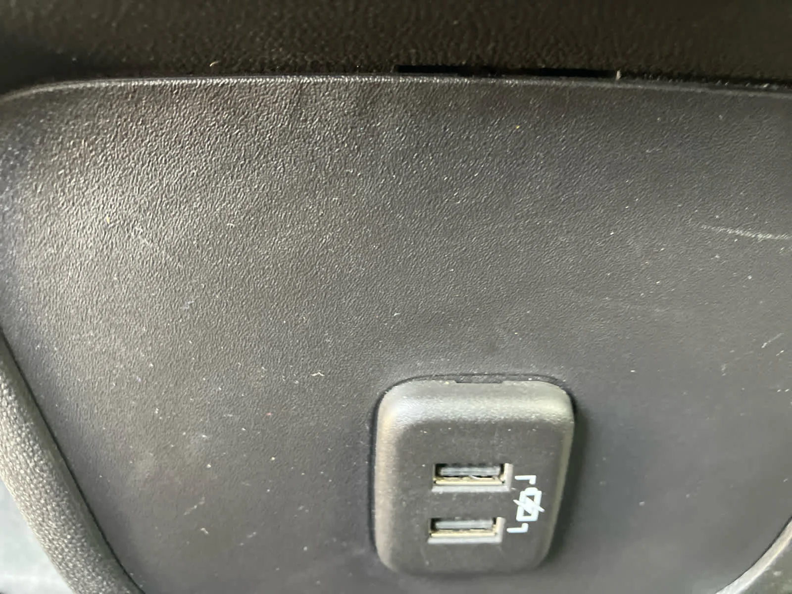 Used 2024 Sterling Metallic GMC SLE image 33